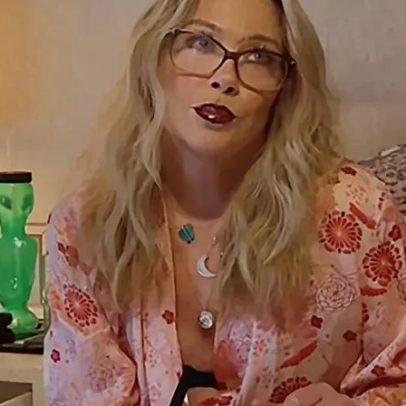 Christina Applegate fica acamada por luta contra esclerose múltipla