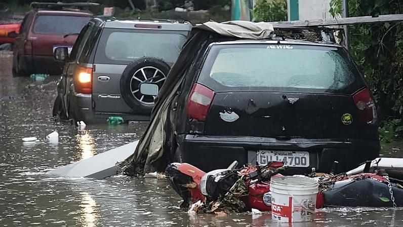 Defesa Civil do Estado de SP alerta sobre risco de deslizamentos em 45 cidades.