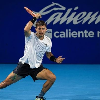 Cobolli e Kecmanovic vão às semis; Atmane é punido no match-point