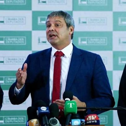 Governo prepara projeto urgente para extinguir escala 6×1