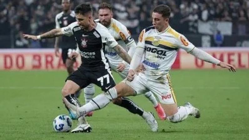 Lance de Corinthians x Novorizontino, pela Copa do Brasil