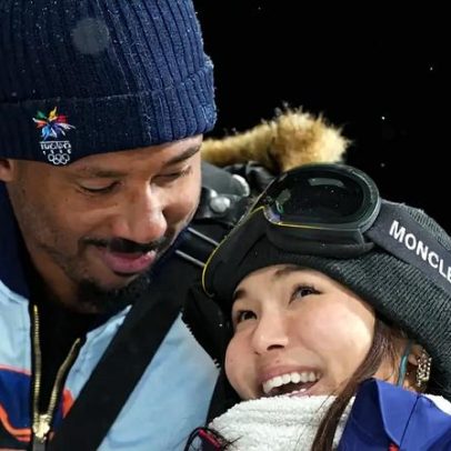 Chloe Kim celebra prata com namorado Myles Garrett nas Olimpíadas de Inverno 2026