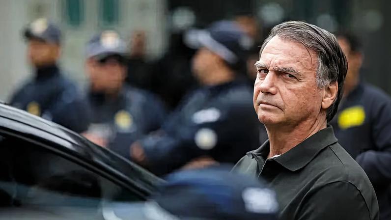 O ex-presidente Jair Bolsonaro foi citado em comunicação que estava nos arquivos Epstein. — Foto: Getty Images via BBC