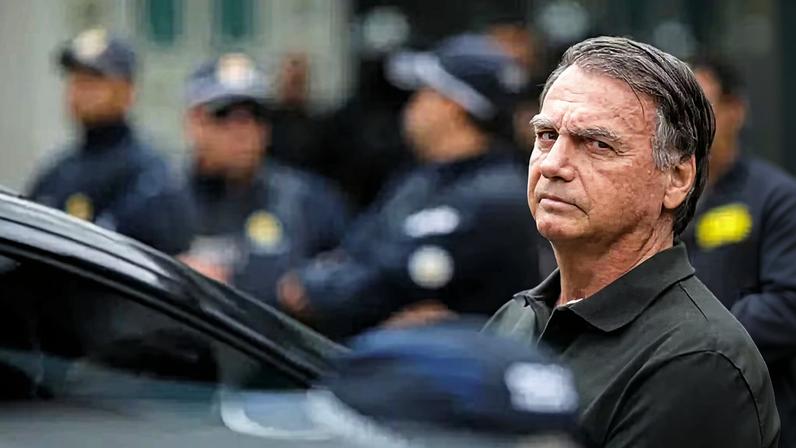 O ex-presidente Jair Bolsonaro foi citado em comunicação que estava nos arquivos Epstein. — Foto: Getty Images via BBC