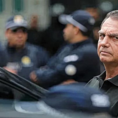 Epstein elogiou Bolsonaro em conversa com Steve Bannon