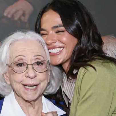 Irmã de Bruna Marquezine vai ao cinema com look de R$ 17 mil ao tietar Fernanda Montenegro