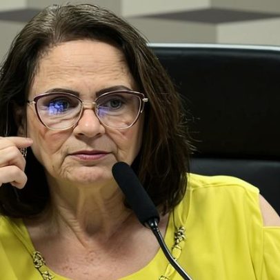 Com parecer de Damares, comissão rejeita reduzir salários de parlamentares
