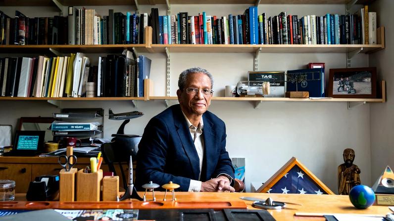 Professores do MIT dizem que o estudo do universo os fez aprofundar a fé em Deus