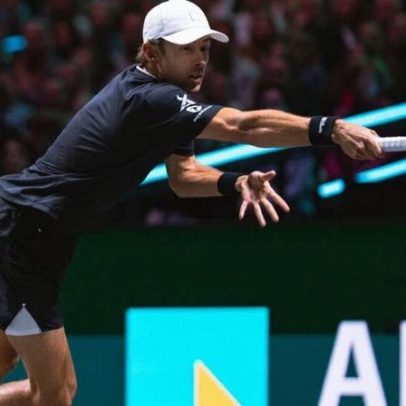 De Minaur supera teste com Fils na estreia em Roterdã