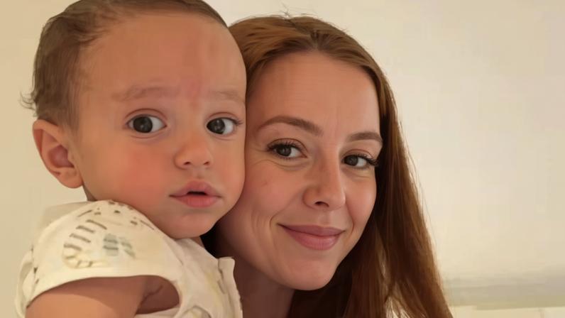 Amanda Araújo e o filho, Richarlison Jr — Foto: Reprodução/Instagram