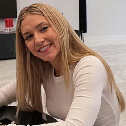 Vini Jr compartilha foto de Virginia Fonseca montando LEGO em Madri