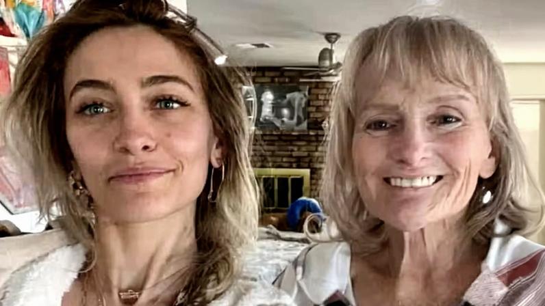 Paris Jackson e Debbie Rowe — Foto: Reprodução/Instagram
