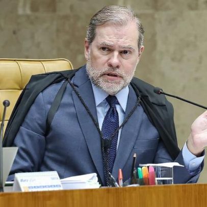 Toffoli entrega anéis após episódio envolvendo dedos
