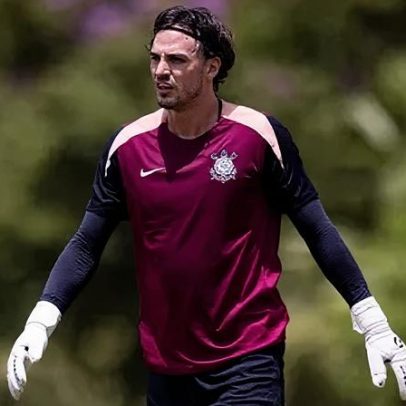 Corinthians negocia empréstimo de goleiro para Emirados Árabes