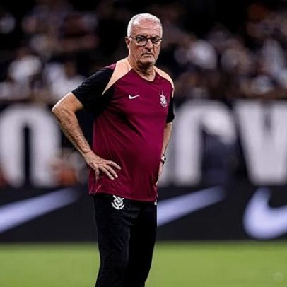 Dorival Jr. pede redução de estrangeiros no futebol brasileiro e alerta