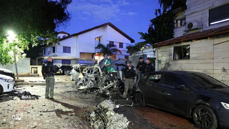 Imagens de um ataque do Irã com mísseis a Israel. (Foto: Abir Sultan / EFE)