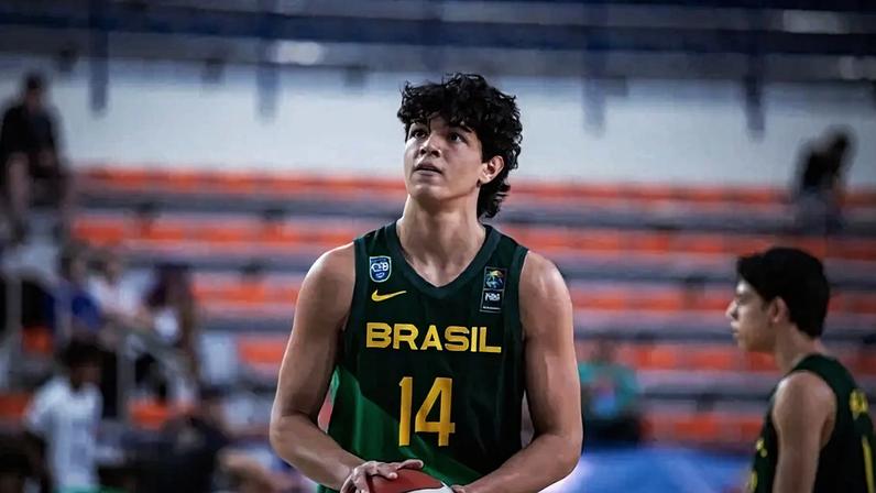 Edu Santos foi convidado para treinamentos com a Seleção Brasileira (Foto: Reprodução/ Instagram)