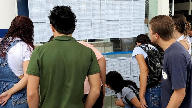 Estudantes