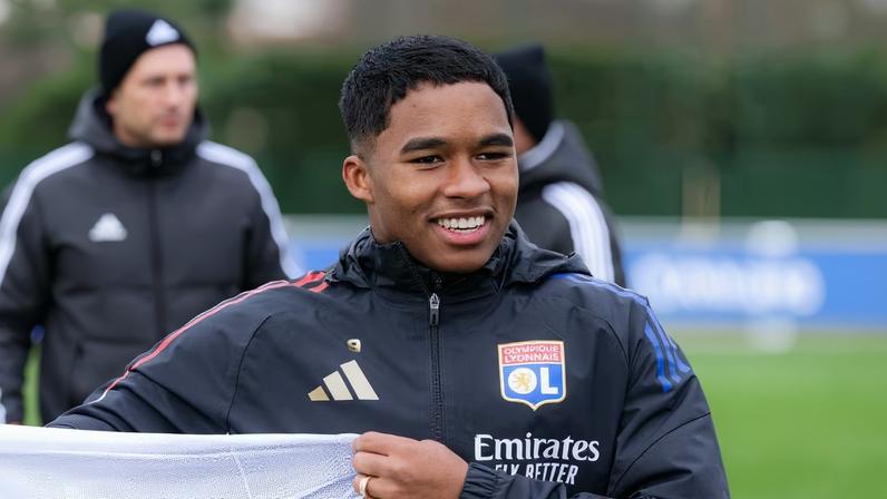 Endrick deve voltar ao time titular do Lyon neste domingo, no jogo contra o Strasbourg