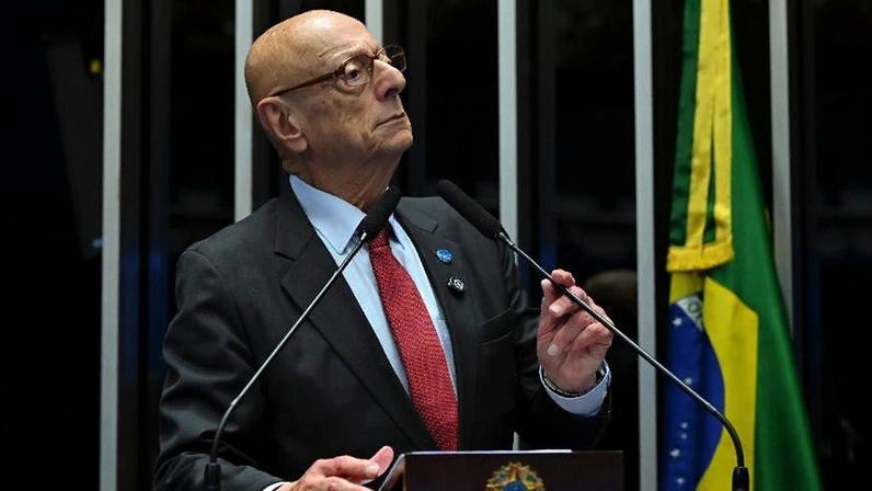 Esperidião Amin (PP-SC) foi preterido pelo PL pela disputa ao Senado; Carlos Bolsonaro e Caroline de Toni foram escolhidos pelo partido