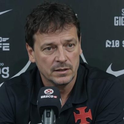Diniz admite vaias e projeta ajustes após empate do Vasco com o Madureira