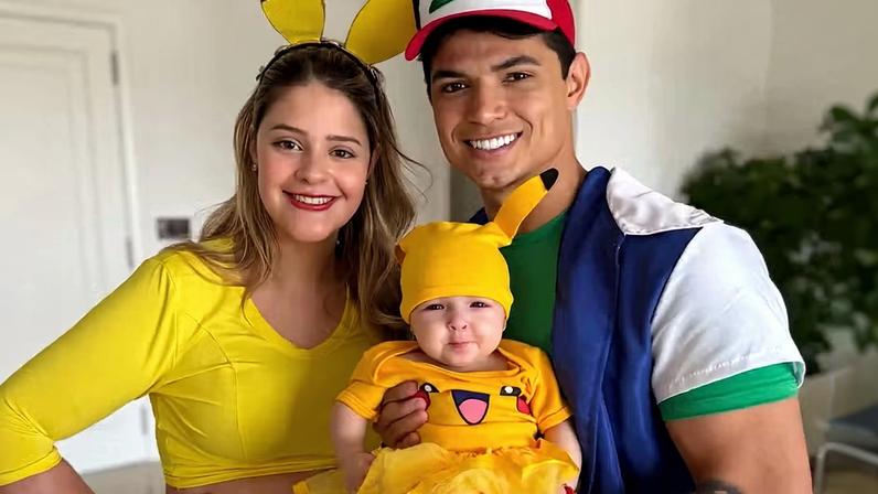 Maria Cavalcante e Antonella se vestem de Pikachu, enquanto Cristiano Deyvid está caracterizado como Ash Ketchum