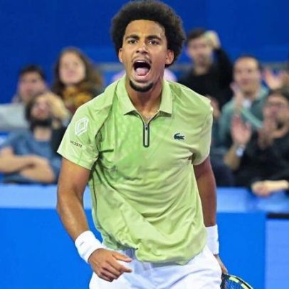 Fils retorna ao circuito em Montpellier e vence a primeira desde agosto
