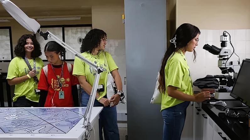 Fiocruz abre as portas para 150 alunas no Dia Internacional das Meninas e Mulheres na Ciência, na sede da Fiocruz, em Manguinhos, zona norte da cidade