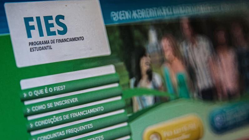 Fundo de Financiamento Estudantil,Fies