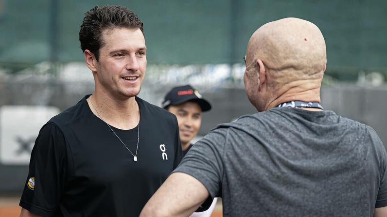 João Fonseca e Andre Agassi (Foto: Peter Wrede/Rio Open)