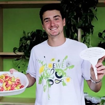 Fonseca apresenta frutas brasileiras a jogadores para avaliação