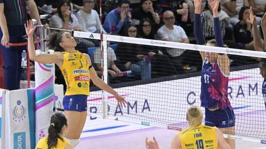 Conegliano de Gabi venceu batalha épica contra o Scandicci (Foto: Divulgação/ Scandicci)