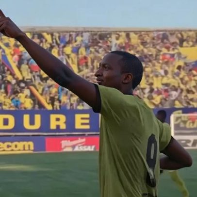 Gol de ex-Botafogo define primeiro semifinalista do Carioca