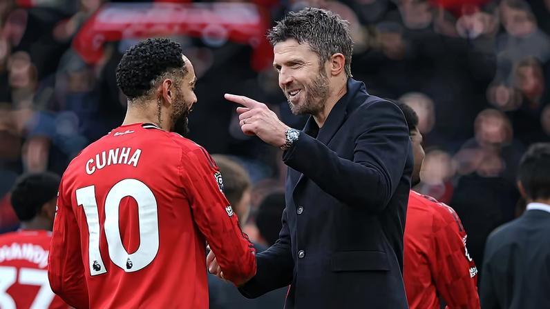 Matheus Cunha elogia o novo treinador Michael Carrick — Foto: Getty Images
