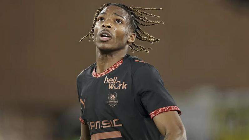 Jeremy Jacquet é anunciado como reforço do Liverpool para a próxima temporada — Foto: Getty Images