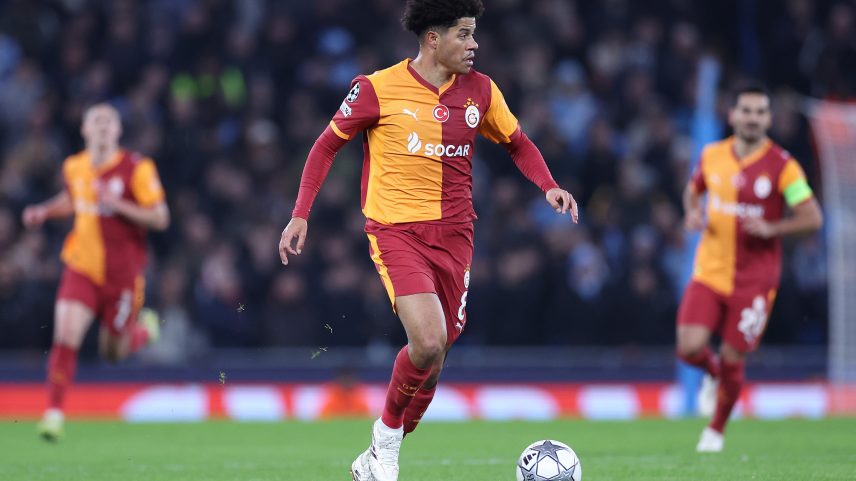 Gabriel Sara comemora gol pelo Galatasaray — Foto: Arife Karakum/Anadolu via Getty Images