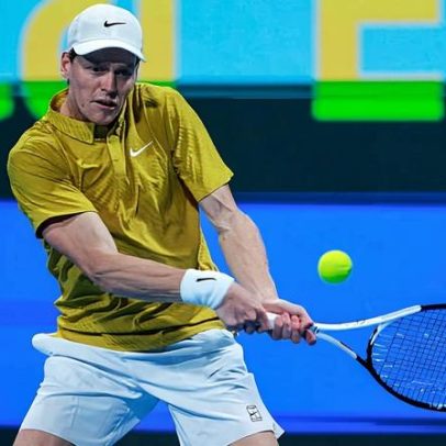 Sinner vence estreia e conquista primeira vitória desde a Austrália