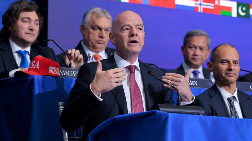 Infantino, presidente da Fifa, em evento no Instituto Donald J. Trump para a Paz, em Washington, DC. — Foto: Chip Somodevilla/Getty Images