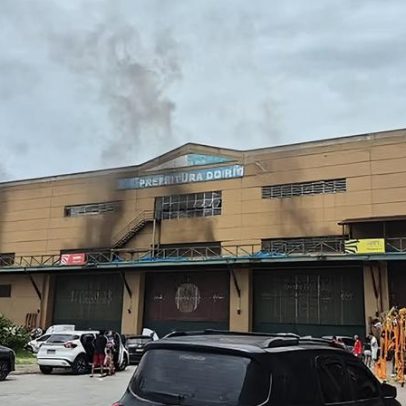 Princípio de incêndio atinge barracão da Grande Rio na Cidade do Samba