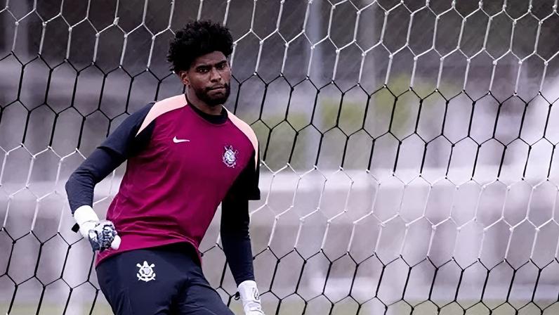 Hugo Souza, goleiro do Corinthians
