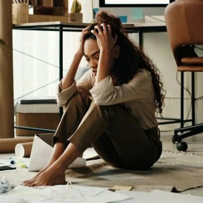 Anuário de saúde mental no trabalho destaca queda de produtividade e assédio