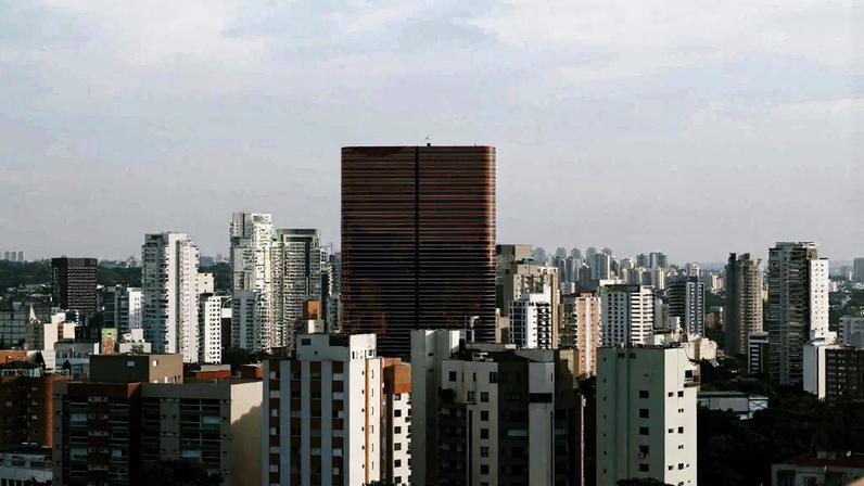 Cobrança indevida de IPTU amplia custos ocultos e leva empresas à Justiça