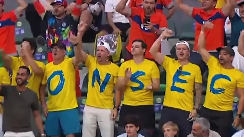 Torcida brasileira apoiando João Fonseca em Buenos Aires (Reprodução)