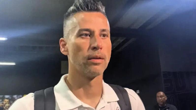 Fábio na zona mista após Botafogo x Fluminense (Foto: Reprodução/ Jornada KTO 1902)