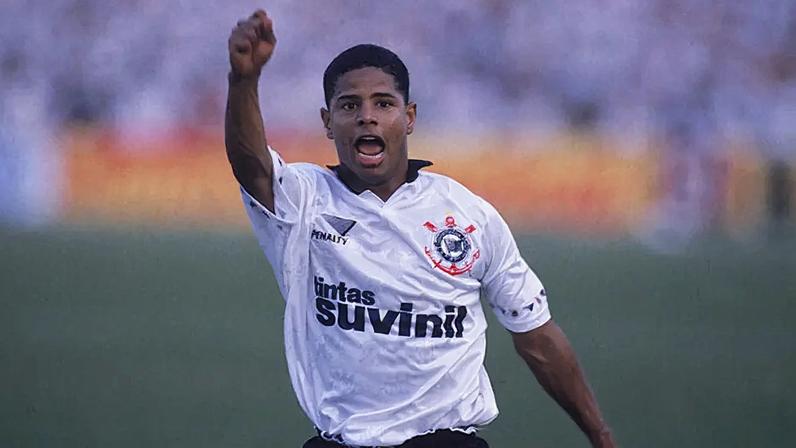 Marcelinho Carioca é um dos maiores ídolos da história do Sport Club Corinthians Paulista. (Foto: PISCO DEL GAISO / Arquivo LANCE!)