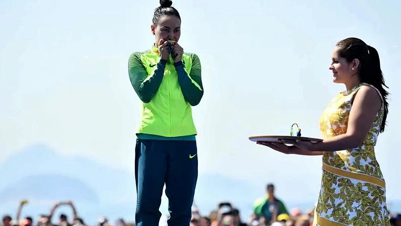 Poliana conquistou o bronze na maratona aquática na Rio-2016 (Foto: LEON NEAL/AFP)