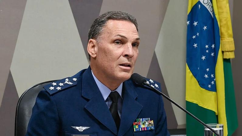 Tenente-brigadeiro Aquino passou por sabatina na Comissão de Constituição e Justiça