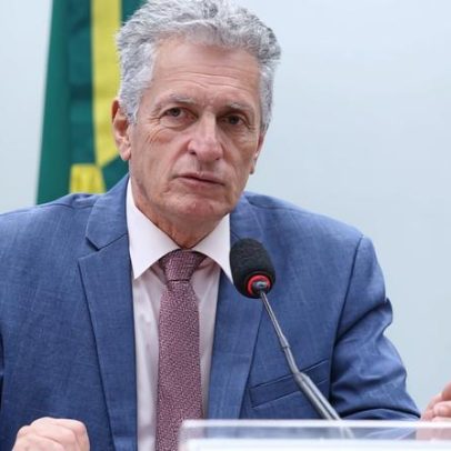 Justiça DF determina retratação de deputado por imagem falsa com Bolsonaro