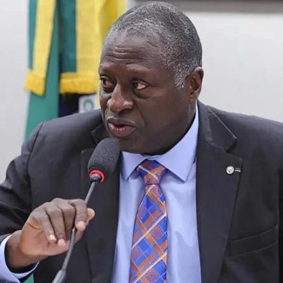 Hélio Lopes anuncia disputa de vaga no TCU