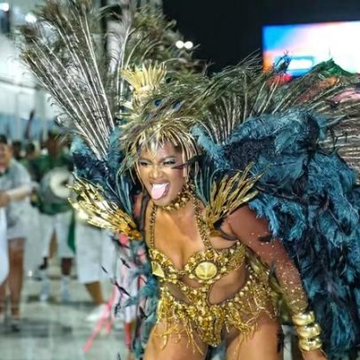 IZA Brilha em ensaio técnico da Imperatriz no samba